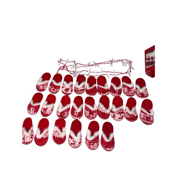 Pier 1 Imports Christmas Countdown Garland Mini Sock Ornaments & Twine Clips - Picture 2 of 10